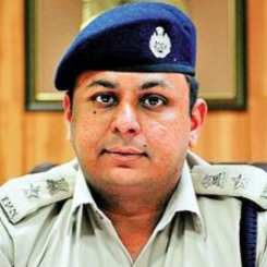 Eish Singhal IPS has been appointed as Additional CP EOW, Delhi Police