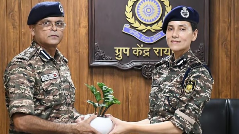 Mrs. Sanjukta Prashar IPS Takes Over as First Women Chief of CRPF's Elite CoBRA Unit
