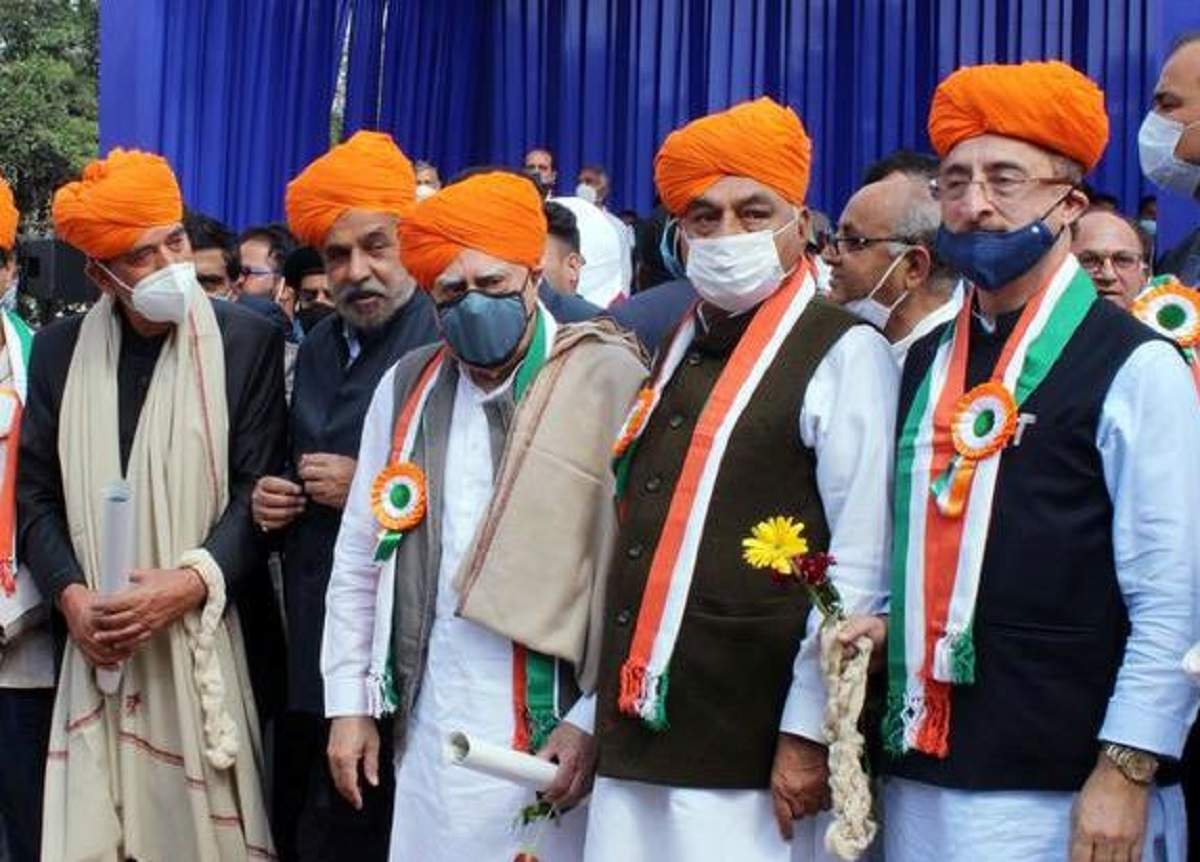 Surrender of G-23 Leaders Before Congress Leadership?