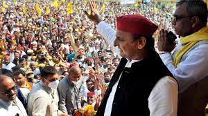 Akhilesh Yadav Betting On Small Parties?