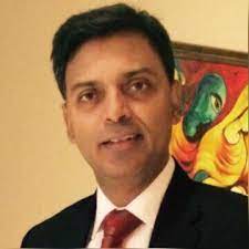 Manu Kumar  Srivastava IAS,  is in the race for the post of Maharashtra CS.