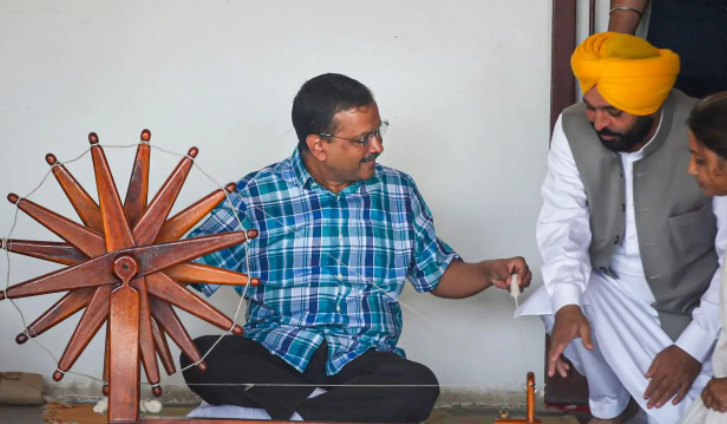 Kejriwal Is In Search Of House For Gujarat Mission?