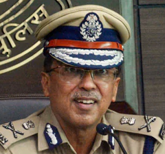 A Sudden Change of Guard In UP Police