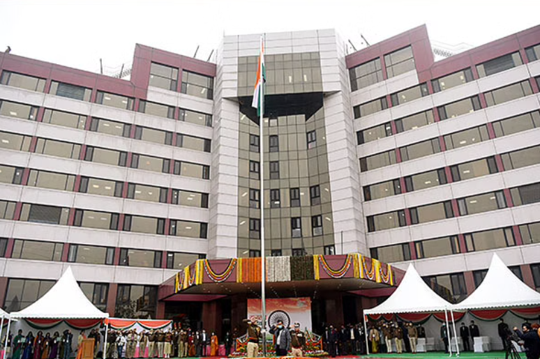Vikram Singhal DANCIS,  has been transferred to DDA(on deputation)