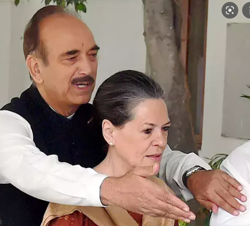 Big Political Party To Support Azad In PR Work?