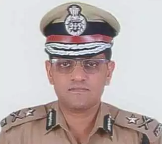 Ashok Mutha IPS  has been transferred as Commissioner of Police Varanasi, Uttar Pradesh Police