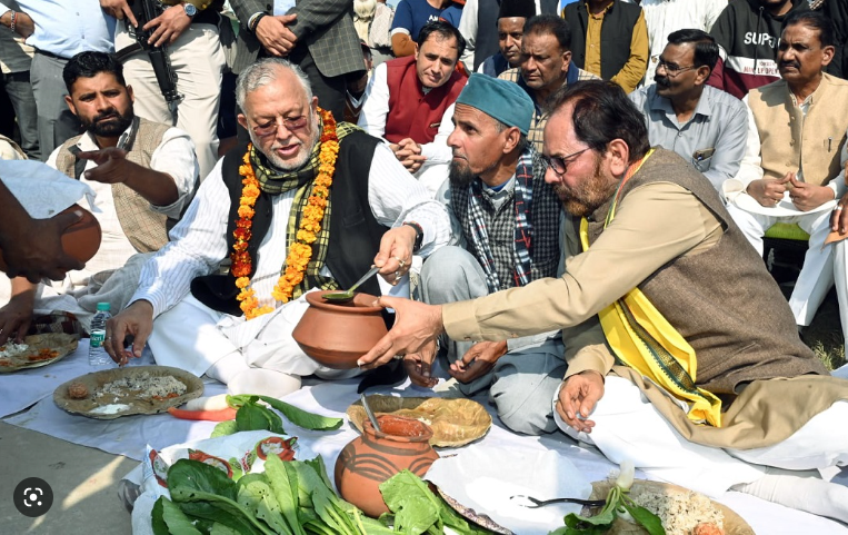 Naqvi's Khichdi Panchayat Infiltrated SP's Rampur?