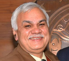 Uttar Pradesh Chief Secretary Gets One Year Extension