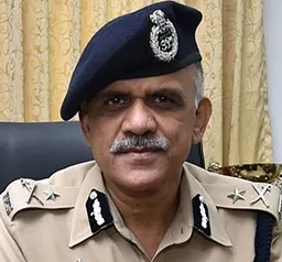 Sadanand Vasant date IPS has been emapnelled to the rank of DG in Government of India.