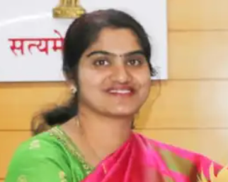 Mrs. Deepa Vishwas Mudhol Munde IAS  has been transferred as  Collector Beed, Government of Maharashtra.