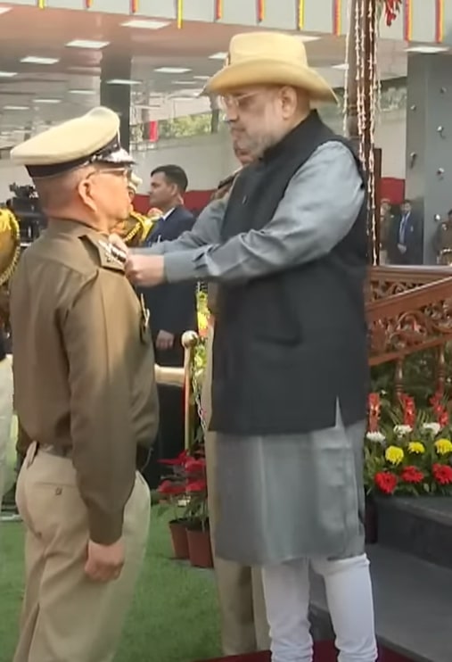 Senior IPS David Lalrisanga Receives President's Police Medal For Distinguished Service