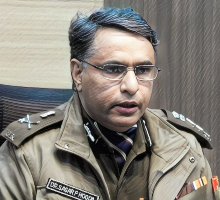 Keeping The Bullet Under Control: Sagar Preet Hooda, an IPS and Academician Who Works Best Under Pressure