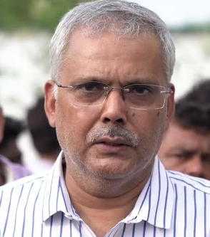 Yogeshwar Ram Mishra IAS has been transferred as Commissioner, Devipatan Division Government of Uttar Pradesh