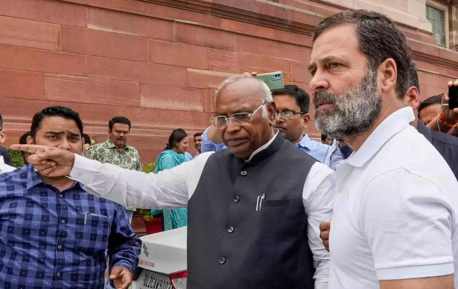 What Will Be The Next Step of Rahul Gandhi?