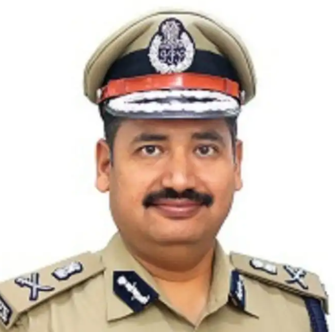R.K Swarnkar IPS  has been transferred as Kanpur Police Commissioner