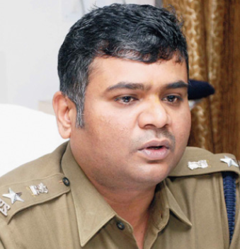 Homkar Amol Vinukant IPS  has been conferred with HM Special Operation Medal.