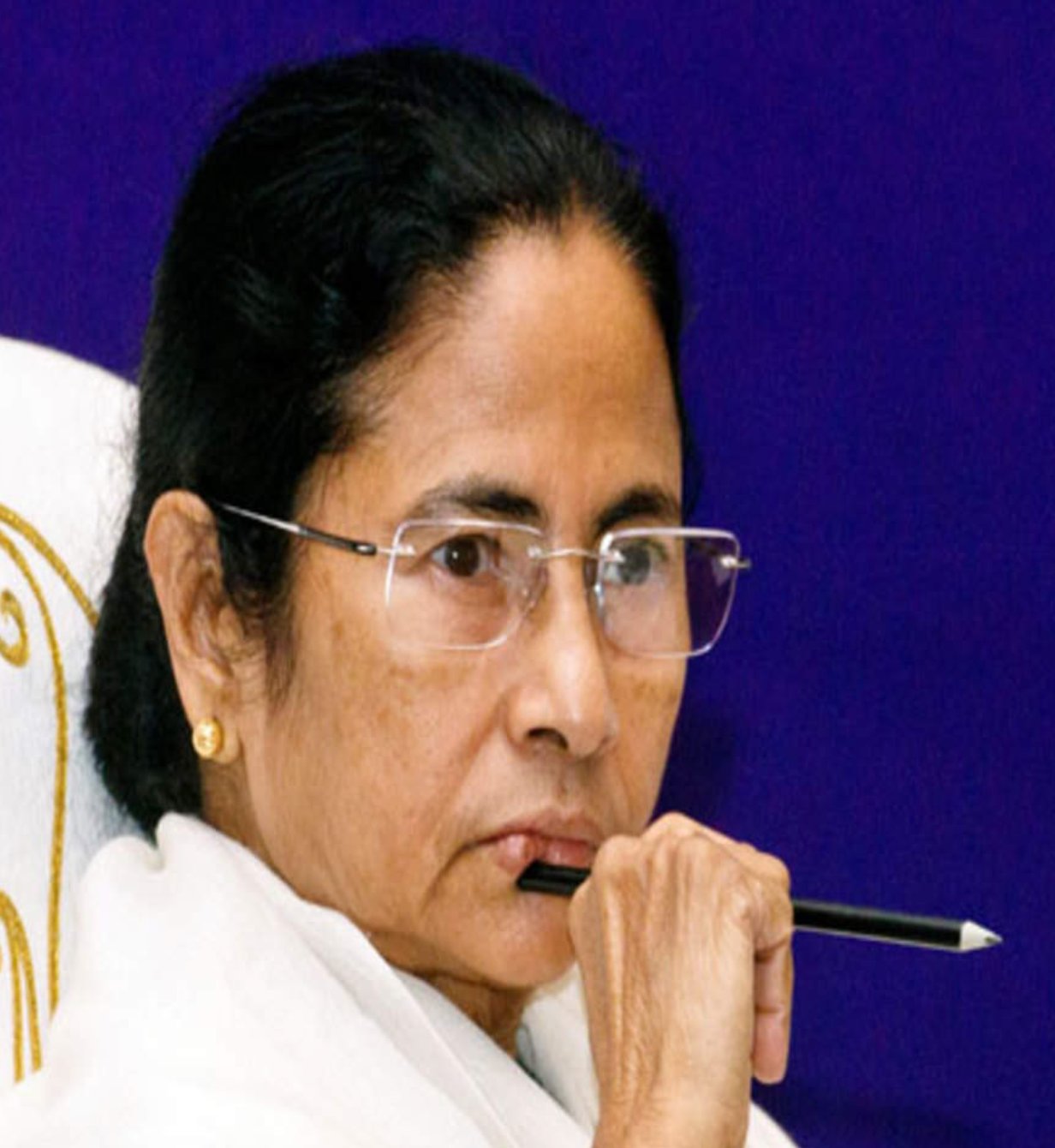 West Bengal CM In Support of Mahua Maoitra?