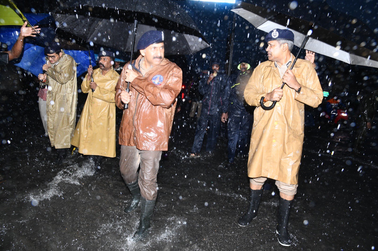 As Cyclone Hits Chennai, Commissioner Gears Into Action