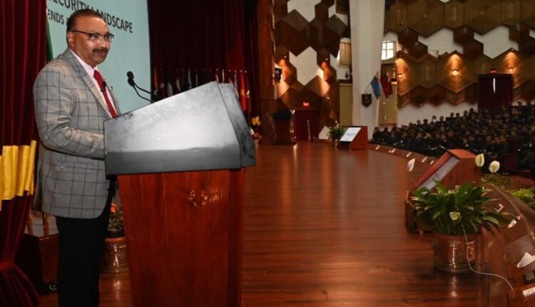 Former J&K DGP and Assam DGP Attended Internal Security Seminar At Defence Services Staff College