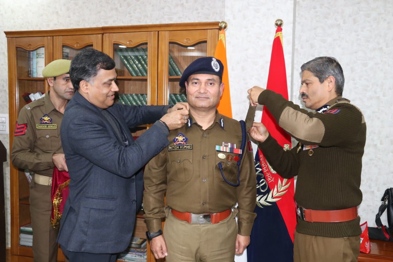 Pipping  Ceremony of Senior IPS Nitish Kumar