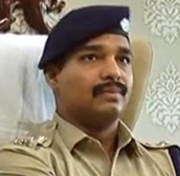 Chaitanya Ravindra Mandlik IPS  has been appointed as SP(CID Crime), Gujarat Police.