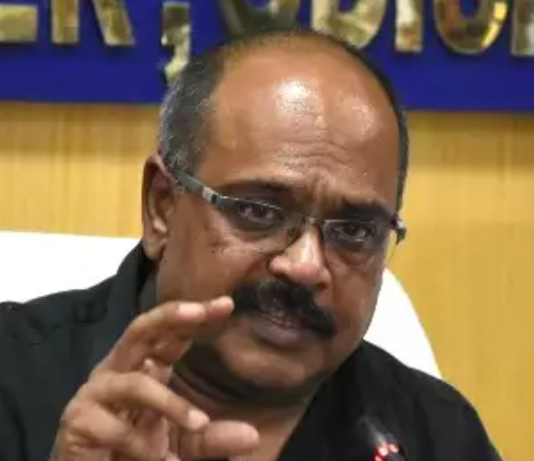 Surender Kumar IAS has been given additional charge of ACS Parliamentary, Government of Odsiha.