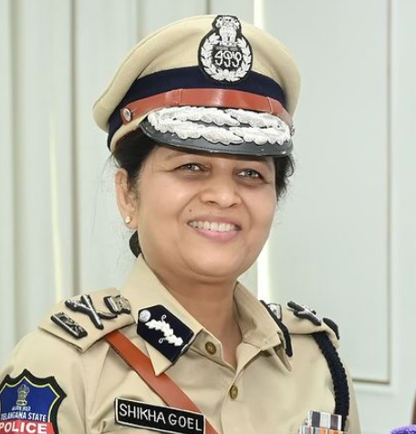 1994 batch IPS officers of Telangana To Get DG Rank