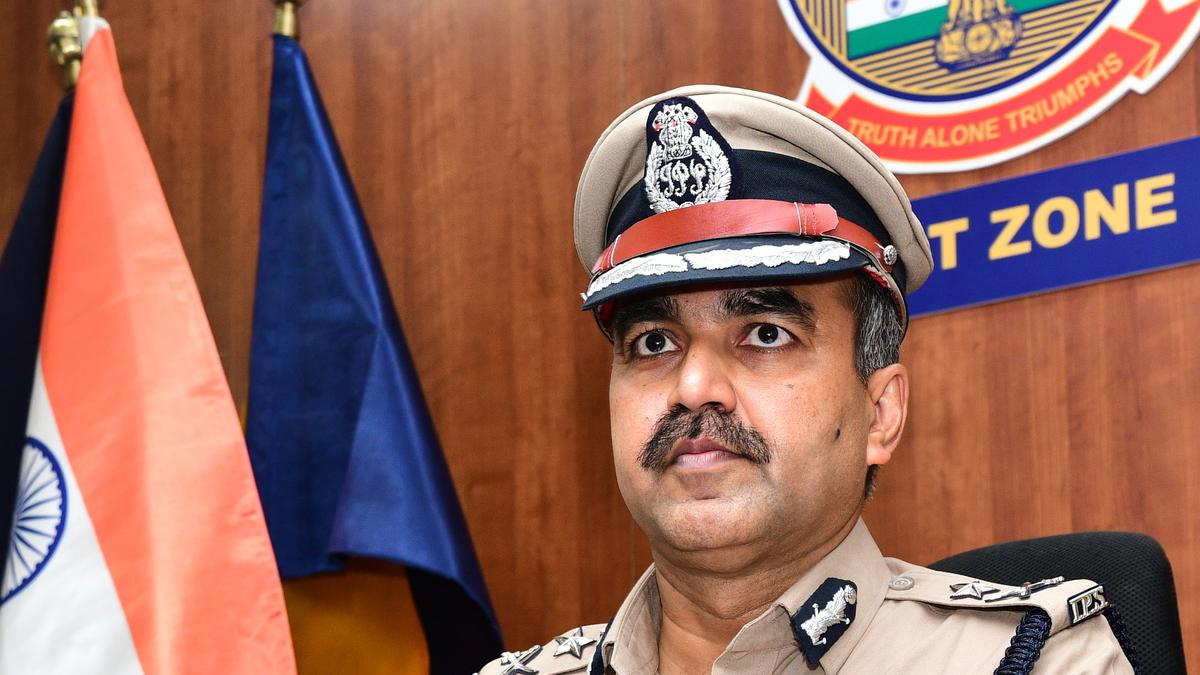 R. Dhinekaran IPS  has been given full additional charge of ADG CID, Tamil Nadu Police