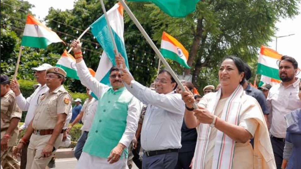 Delhi Chief Minister Smt. Rekha Gupta flags off Tiranga Yatra at Connaught Place under Har Ghar Tiranga campaign.