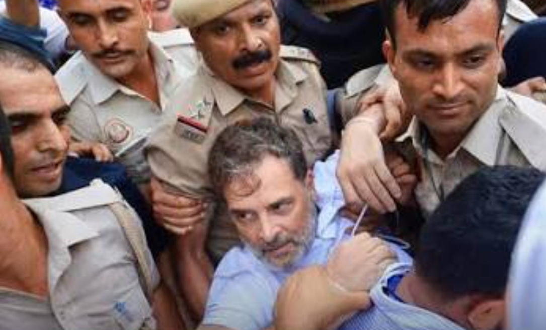 Tough Time For Security To Remove Rahul Gandhi?