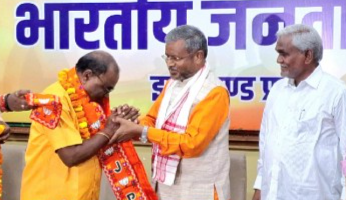 BJP Leaders of Jharkhand Are Worried By The Entry of Champai Soren?