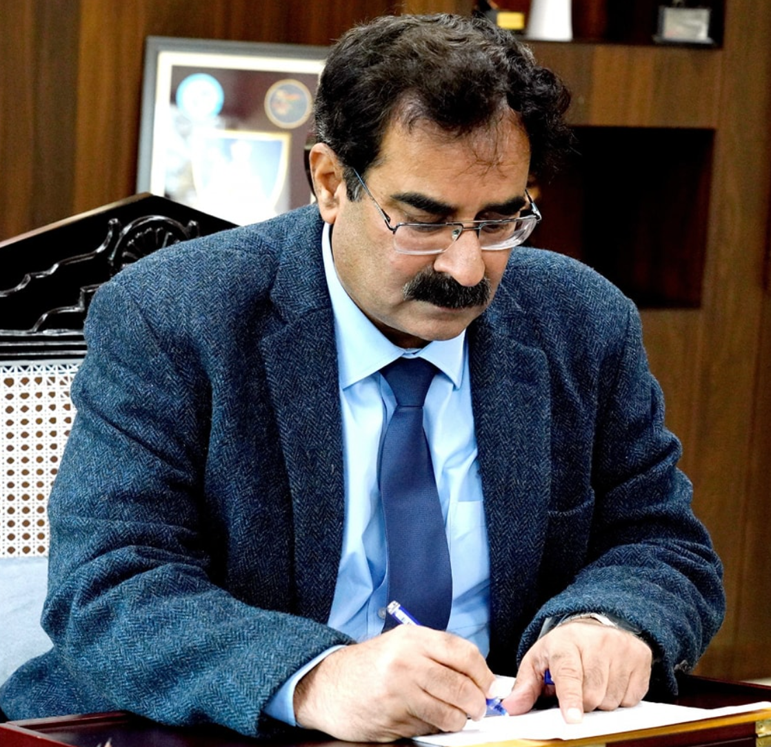 Centre Redesignates UT Advisor post to Chief Secretary Level
