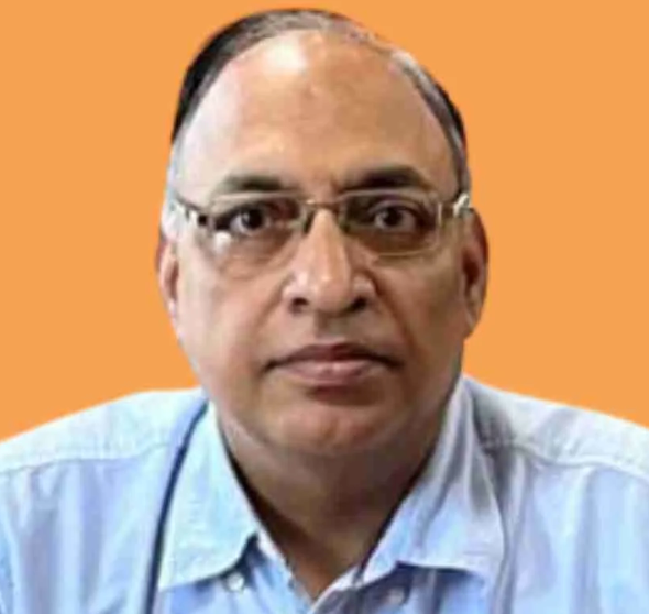 Two IRS officers empanelled as Principal DG Level and Four promoted to Principal Chief Secretary Level