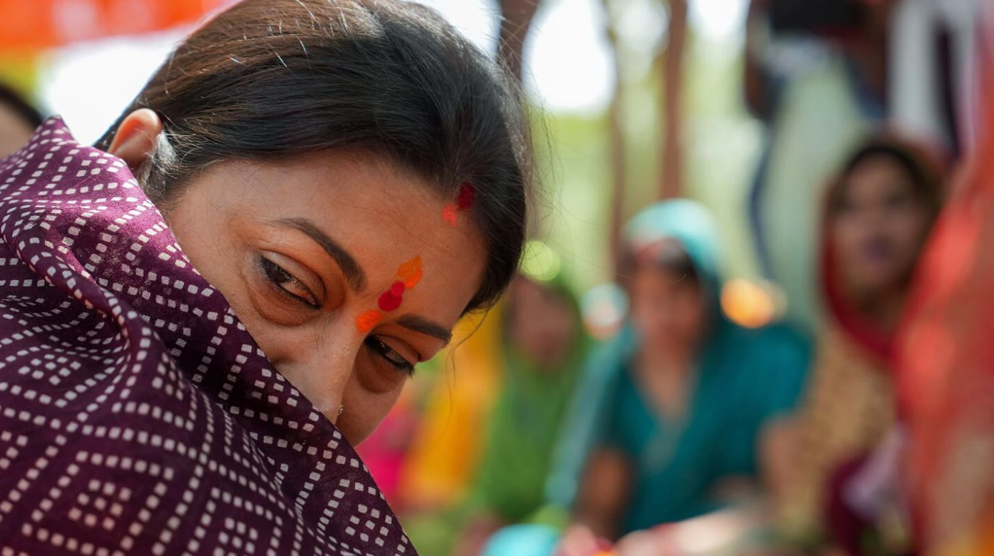 Smriti Irani Returns To Amethi To Test Waters of Her Popularity?