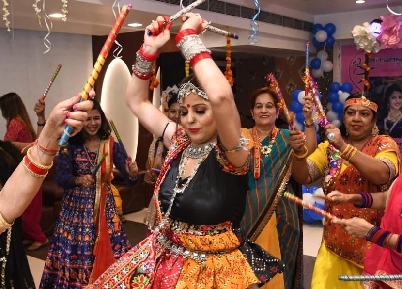 Members of Delegation Graced Garba Dance Event At Panama