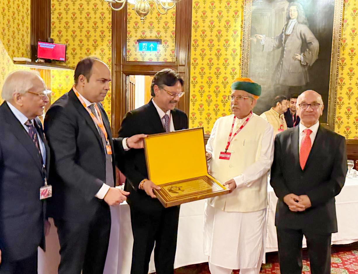 Rajeshwar Singh Honoured with prestigious ‘Excellence in Political and Public Life’ Award.