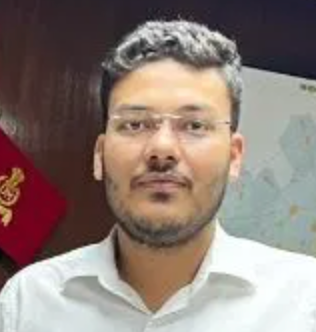Lakshay Singhal IAS  has been transferred as DC(South) Revenue Department, Government of Delhi