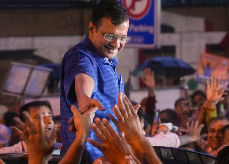Arvind Kejiwal without an Official Bungalow?