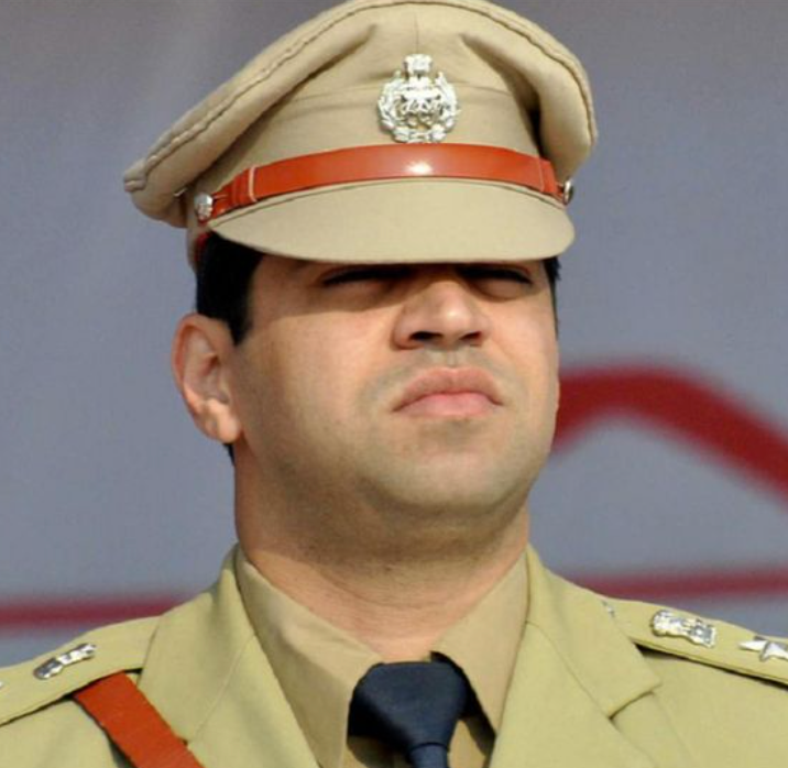 Maneesh Chaudhary IPS has been given full charge of IG Railways, Haryana Police