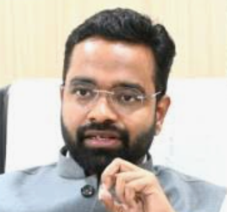 Rohan Ghunghae IAS has been appointed as District Collector, Jalgaon, Government of Maharashtra