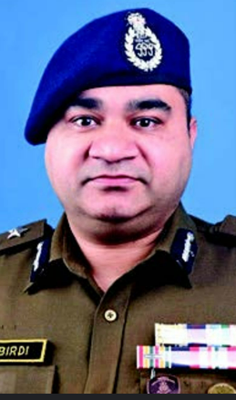 Vidhi Kumar Birdi IPS , has been awarded the prestigious Kendriya Grihmantri Dakshata Padak in the field of Special Operations