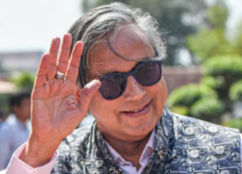 Situation of Shashi Tharoor- Na Khudha Mila Na Visale Sanam?
