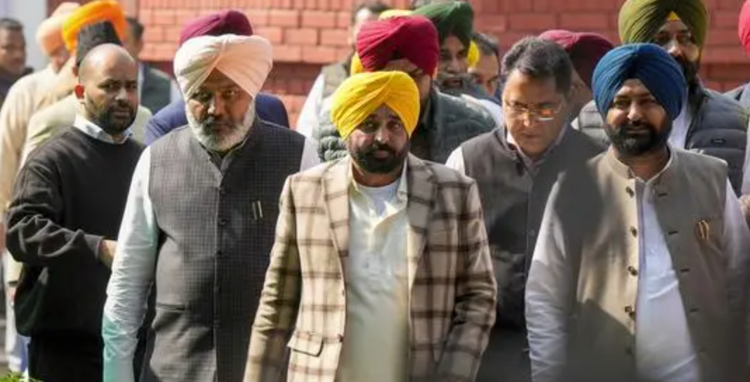 Punjab CM Out of Shadows of Arvind Kejriwal?
