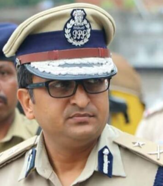 Dr. Vipul Aggarwal IPS has been given prforma promotion to ADG rank in Gujarat Police