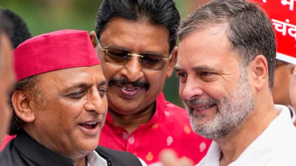 Akhilesh Yadav's Gen-Z Outreach Ahead of UP Elections